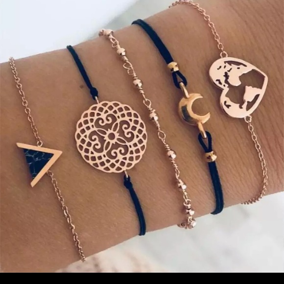 Jewelry - PRICE DROP! Bracelet set